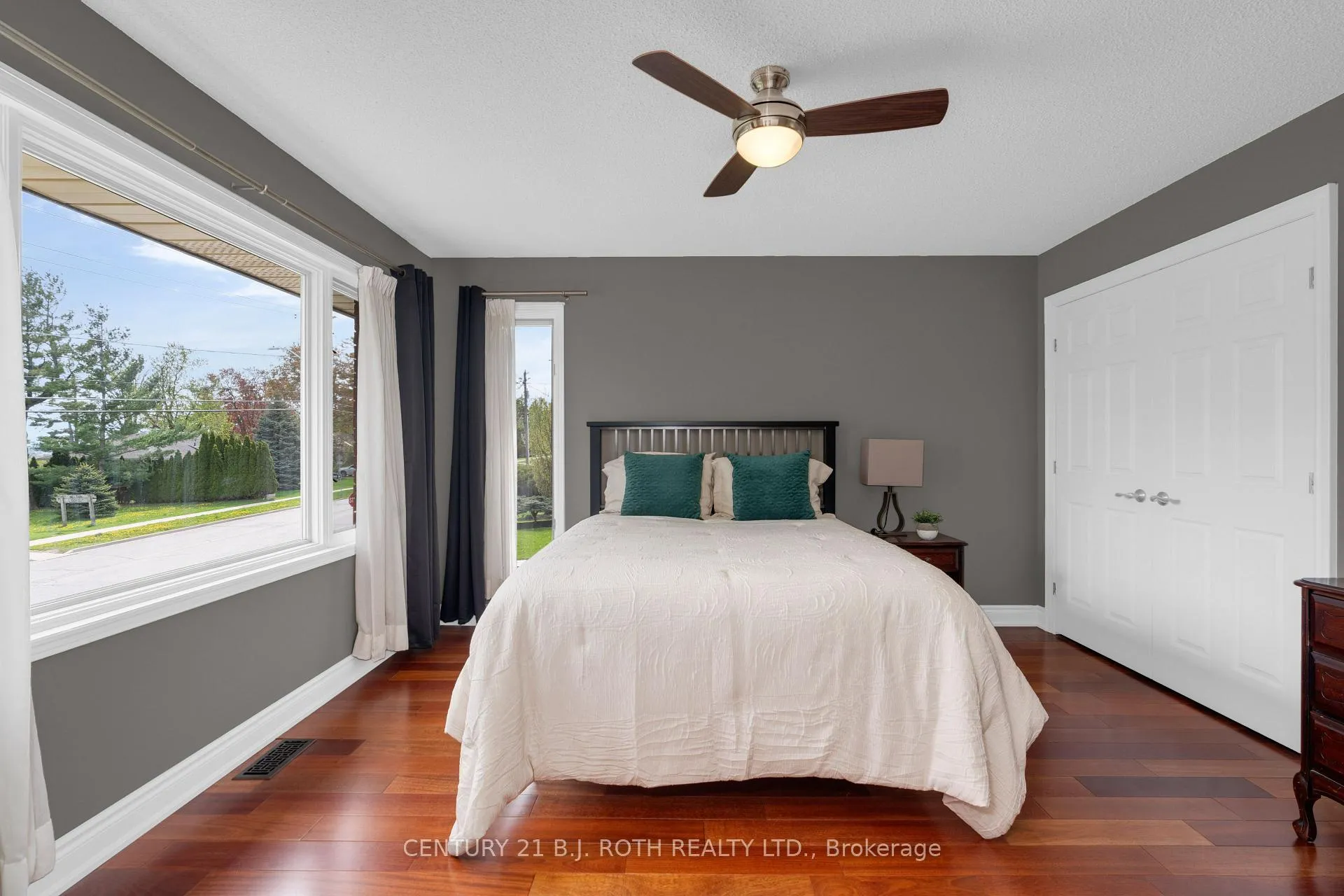 Photo 31 of 360 Codrington Street, Barrie, Codrington — HOMEH