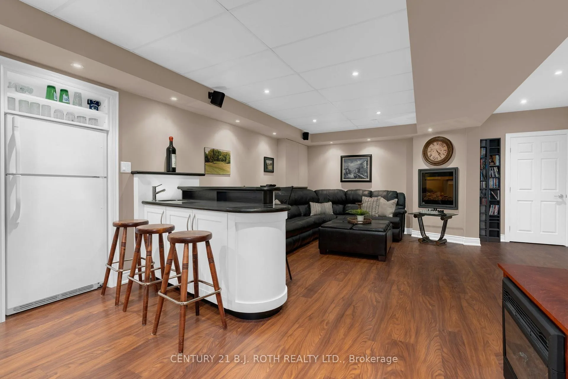 Photo 39 of 360 Codrington Street, Barrie, Codrington — HOMEH