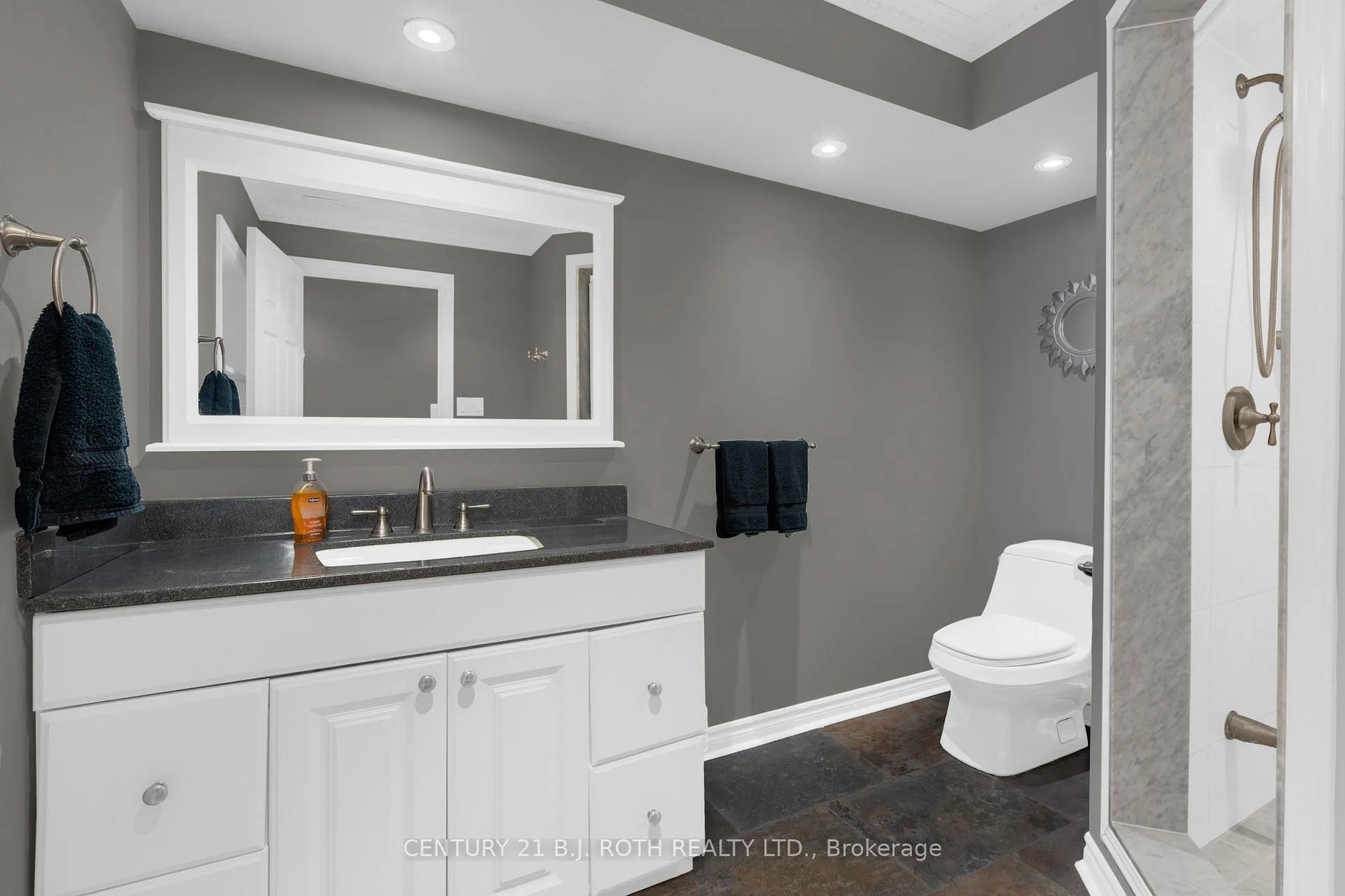 Photo 42 of 360 Codrington Street, Barrie, Codrington — HOMEH