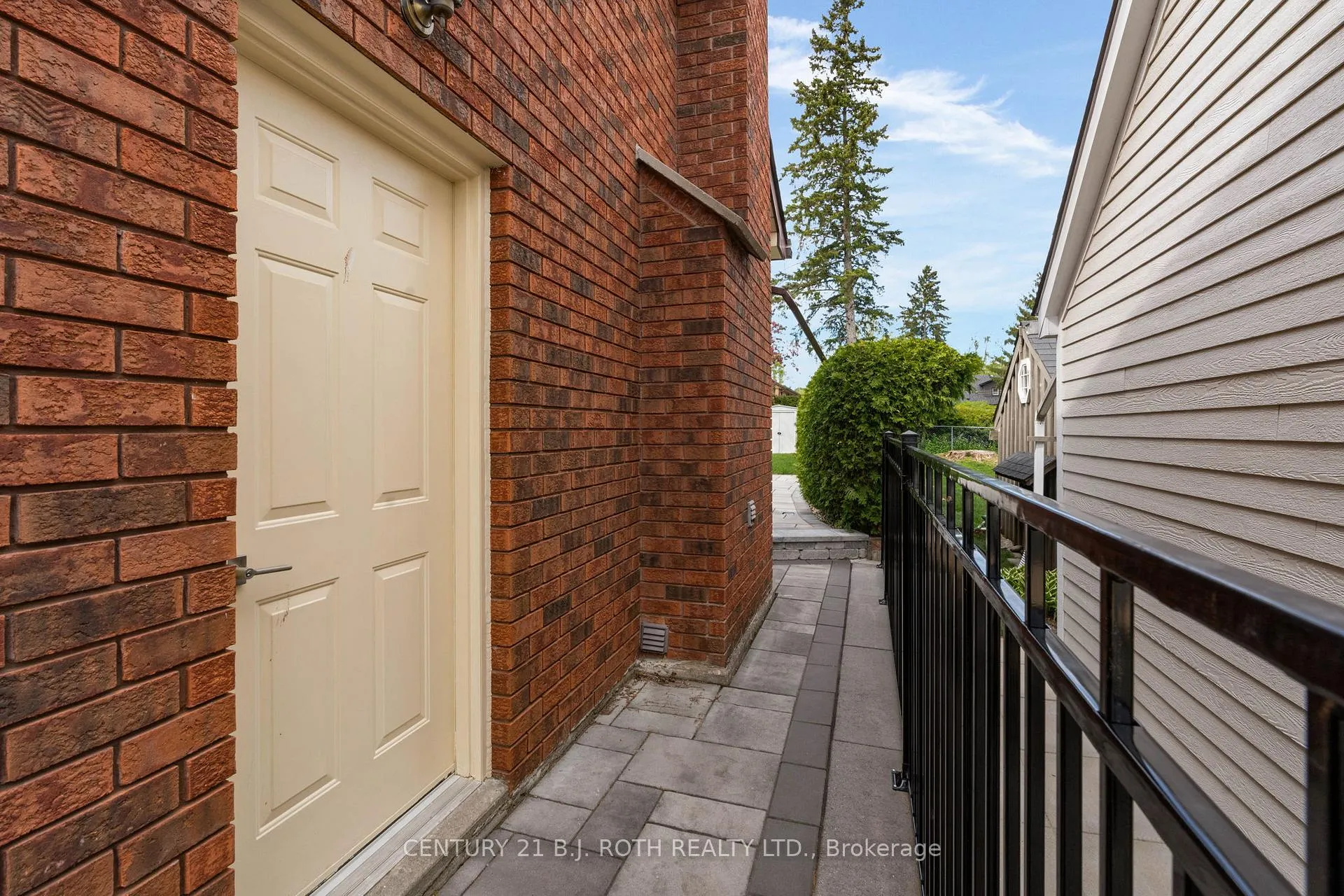 Photo 46 of 360 Codrington Street, Barrie, Codrington — HOMEH