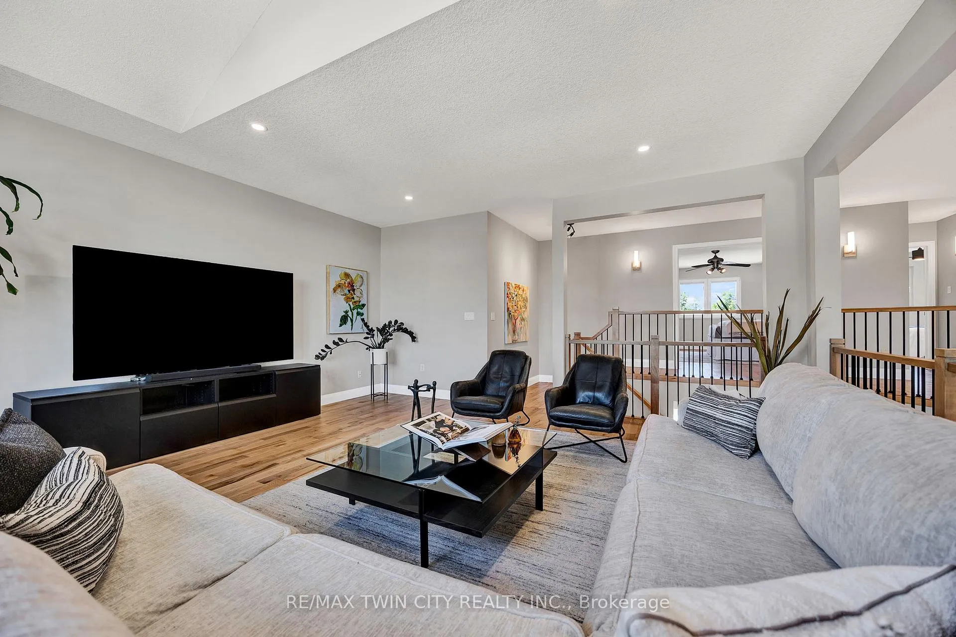 Photo 20 of 701 Breakwater Crescent, Waterloo — HOMEH