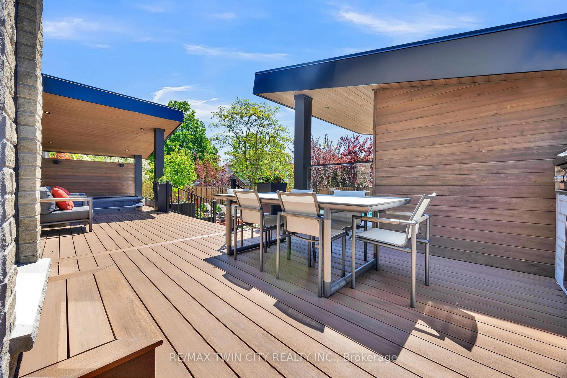 Photo 39 of 701 Breakwater Crescent, Waterloo — HOMEH