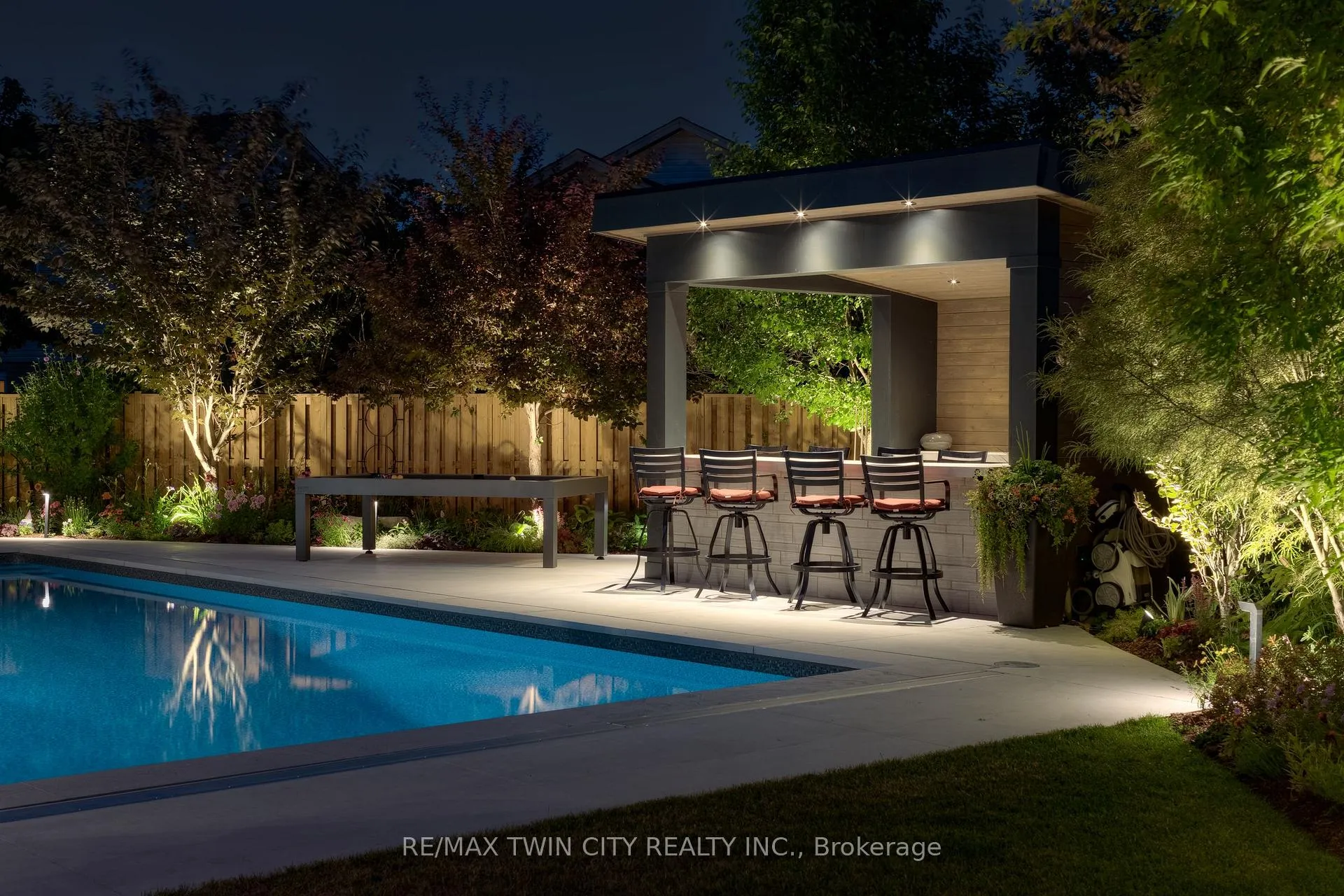 Photo 43 of 701 Breakwater Crescent, Waterloo — HOMEH