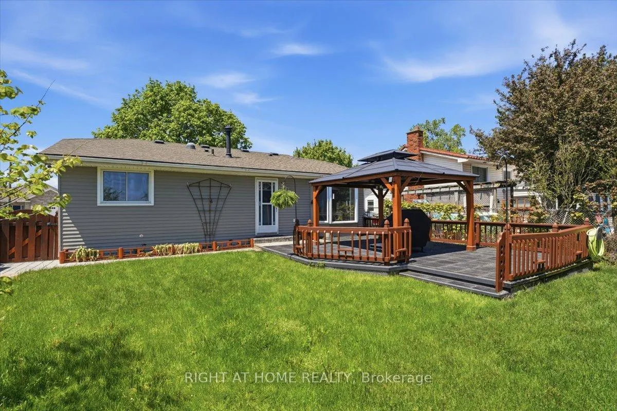 Photo 35 of 6 Willcher Drive, St. Catharines, Lakeshore — HOMEH