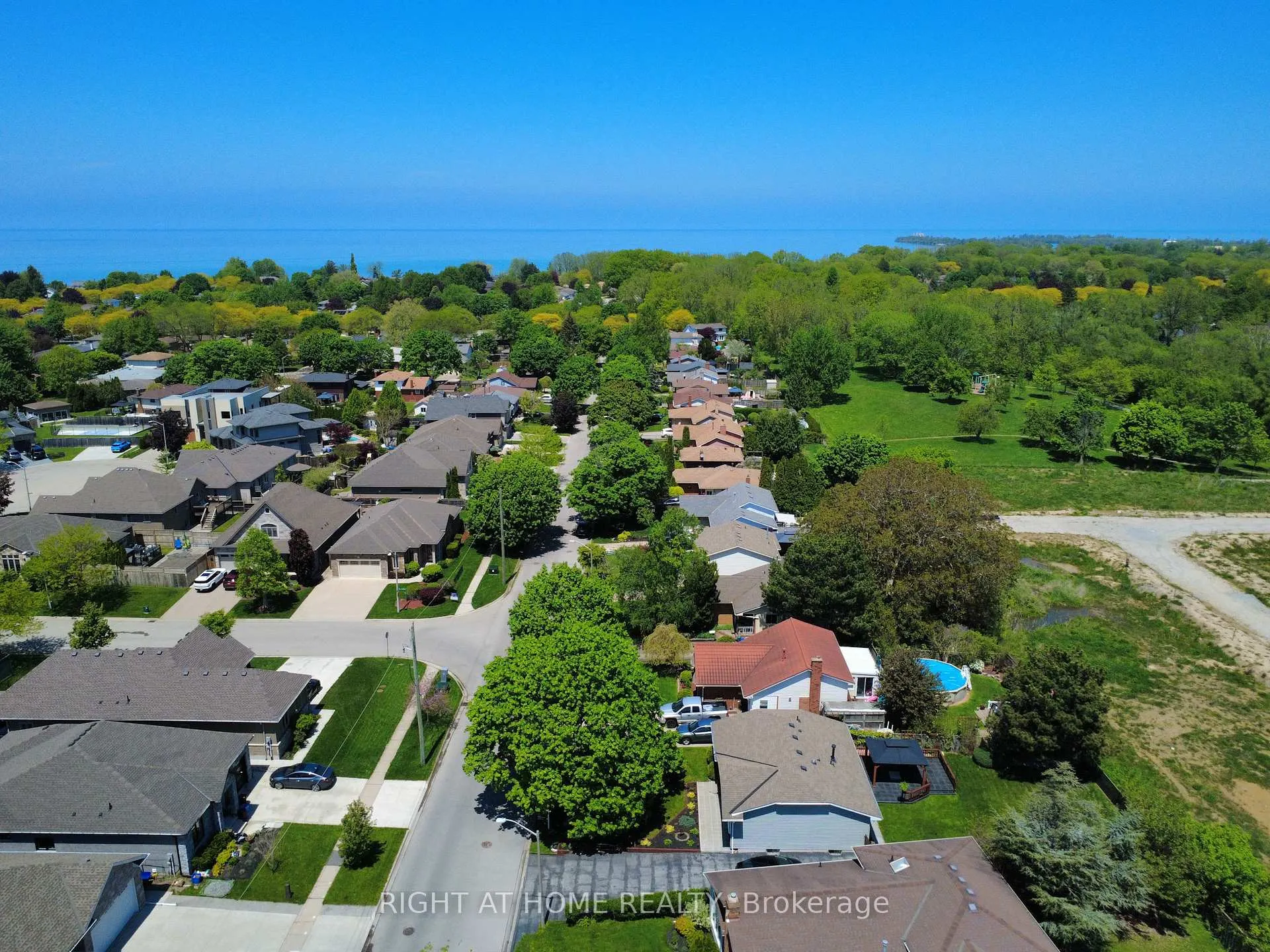 Photo 38 of 6 Willcher Drive, St. Catharines, Lakeshore — HOMEH
