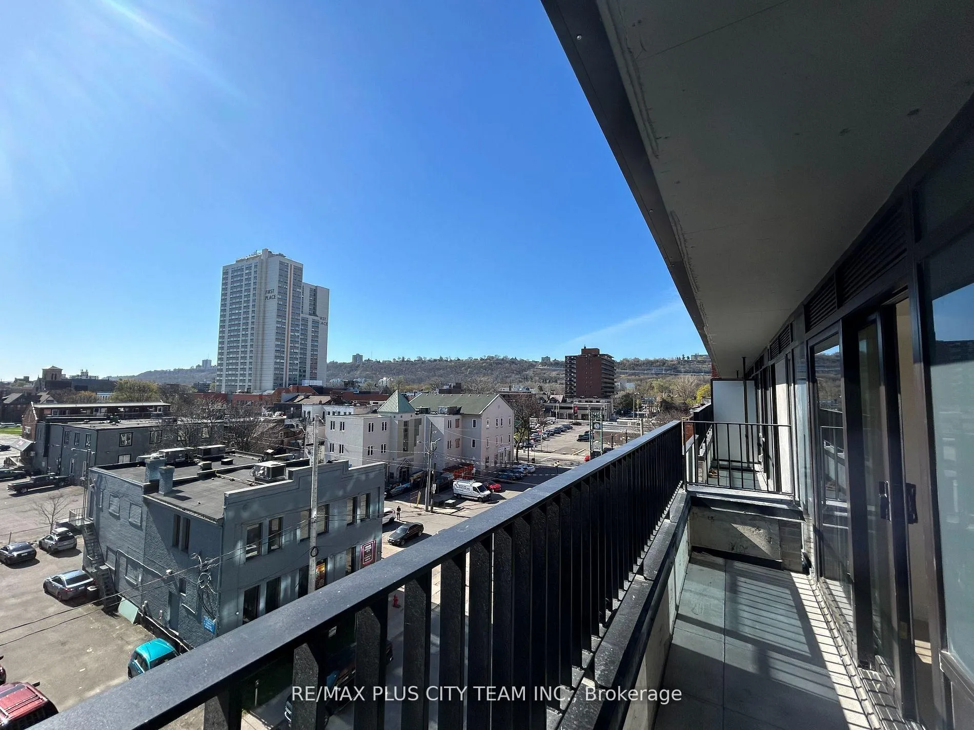Photo 16 of Unit 527, 1 Jarvis Street E, Hamilton, Beasley — HOMEH