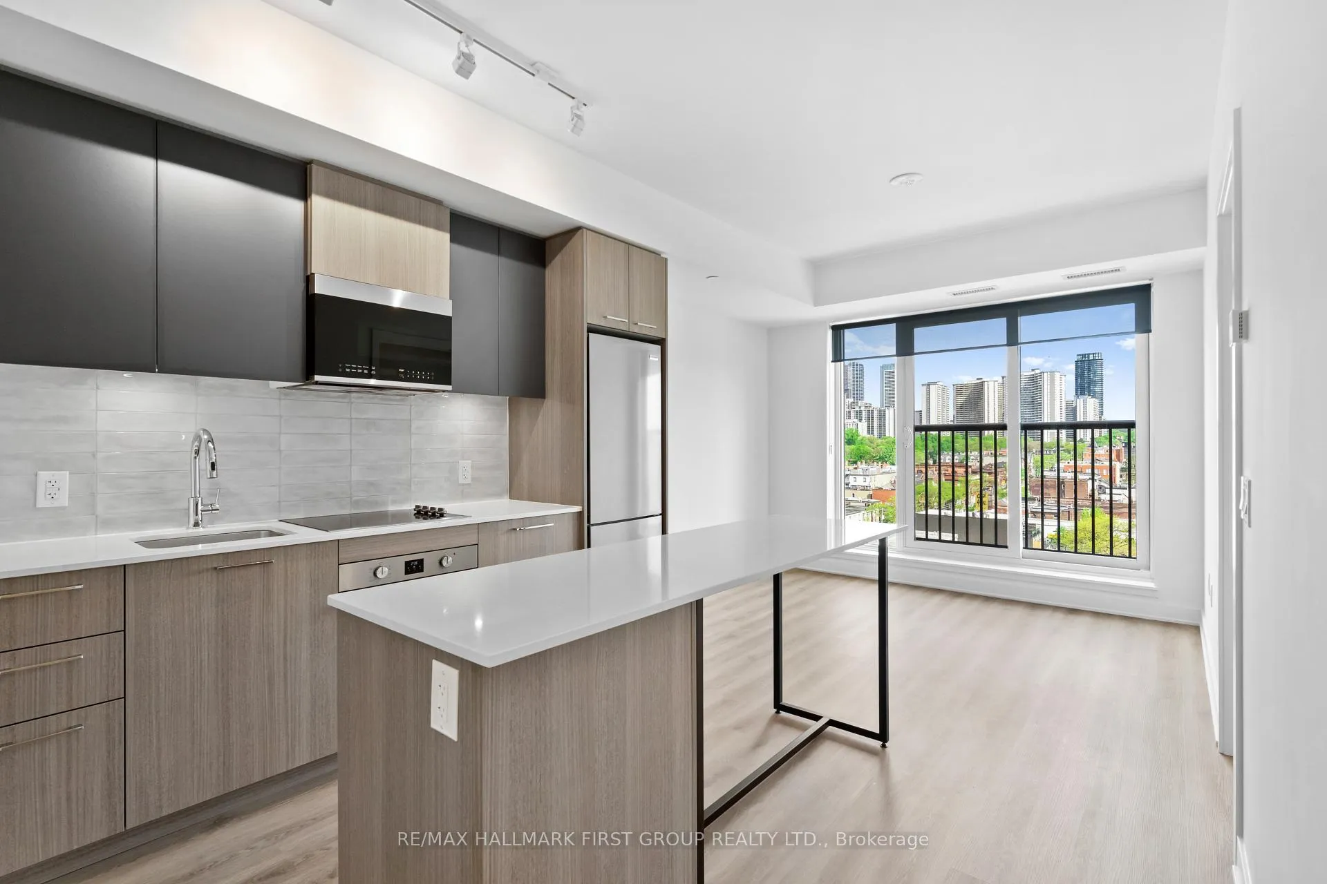 Photo 6 of Unit 924, 30 Dreamers Way, Toronto, Regent Park — HOMEH