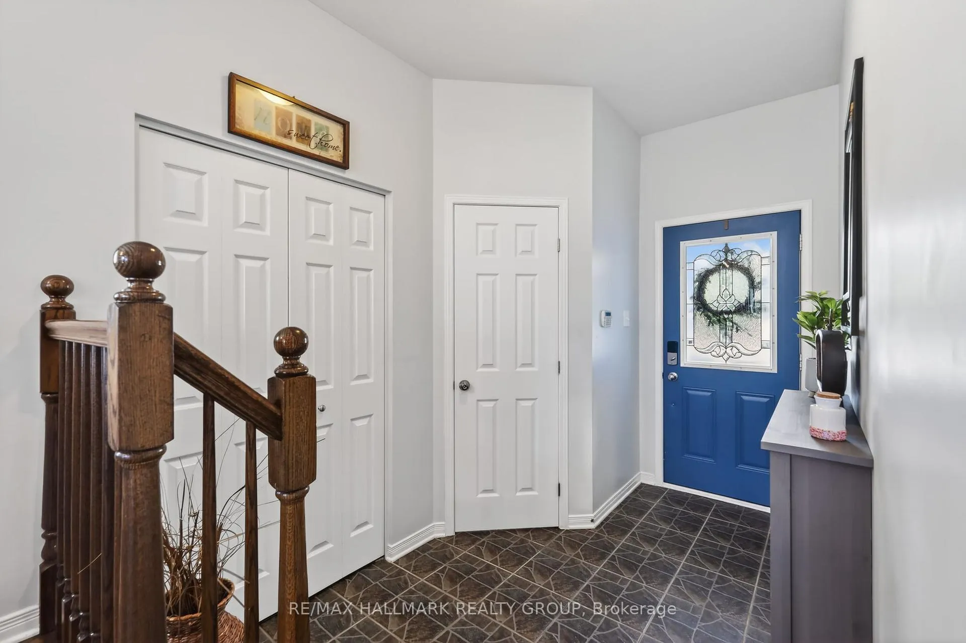 Photo 3 of 369 Rolling Meadow Crescent, Ottawa, Mer Bleue/Bradley Estates/Anderson Park — HOMEH