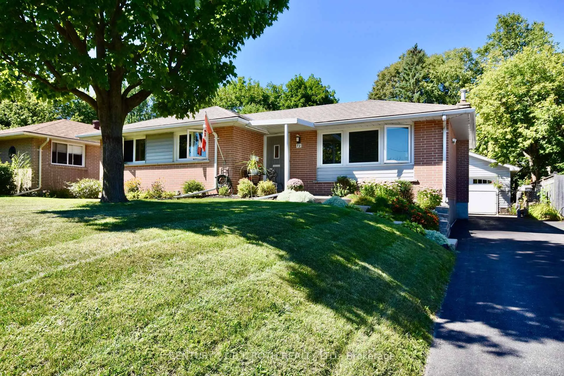 Photo 1 of 72 Rose Street, Barrie, Wellington — HOMEH