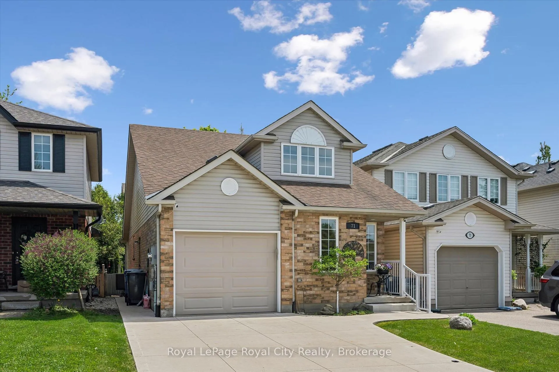 Photo 2 of 71 Doyle Drive, Guelph, Clairfields/Hanlon Business Park — HOMEH