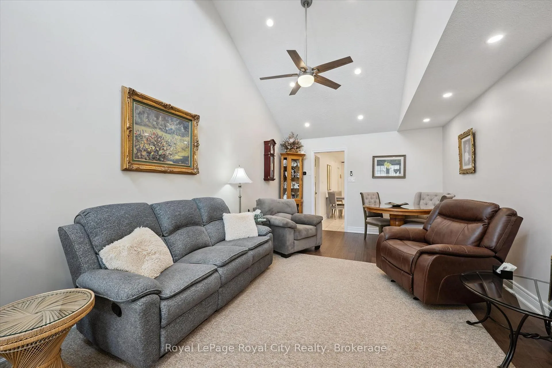 Photo 7 of 71 Doyle Drive, Guelph, Clairfields/Hanlon Business Park — HOMEH