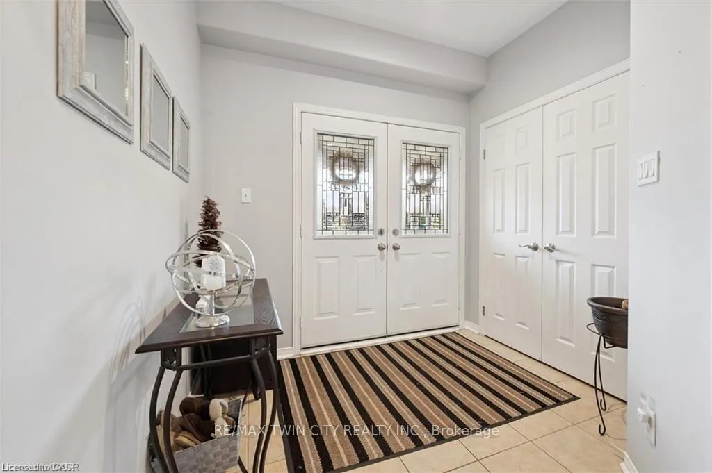 Photo 4 of 305 Pine Valley Drive, Kitchener — HOMEH