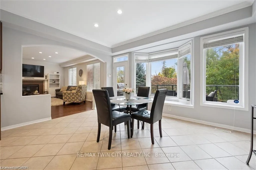 Photo 15 of 305 Pine Valley Drive, Kitchener — HOMEH