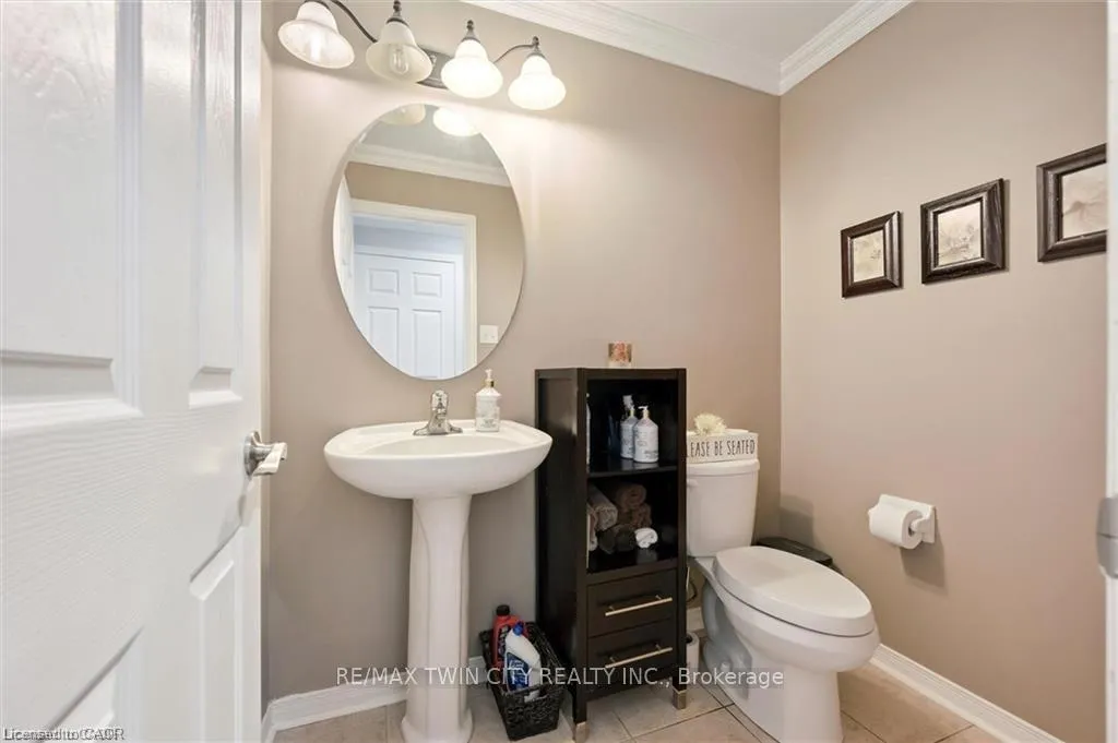 Photo 24 of 305 Pine Valley Drive, Kitchener — HOMEH