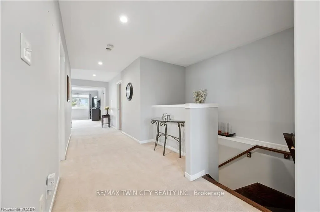 Photo 27 of 305 Pine Valley Drive, Kitchener — HOMEH