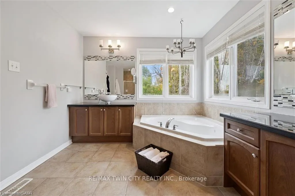 Photo 32 of 305 Pine Valley Drive, Kitchener — HOMEH