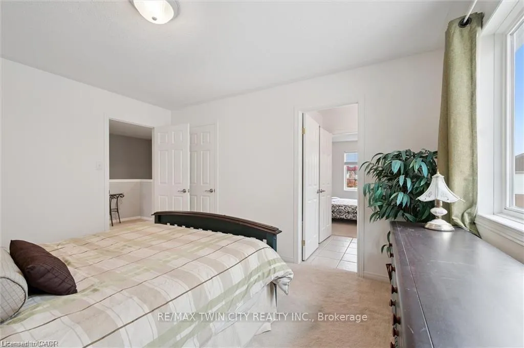 Photo 35 of 305 Pine Valley Drive, Kitchener — HOMEH