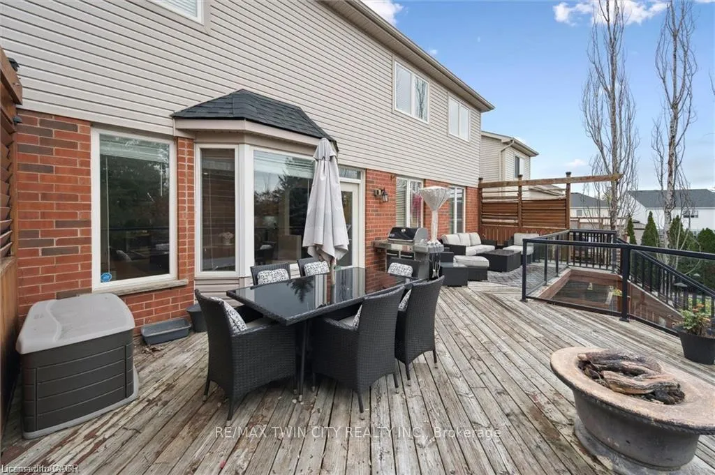 Photo 40 of 305 Pine Valley Drive, Kitchener — HOMEH
