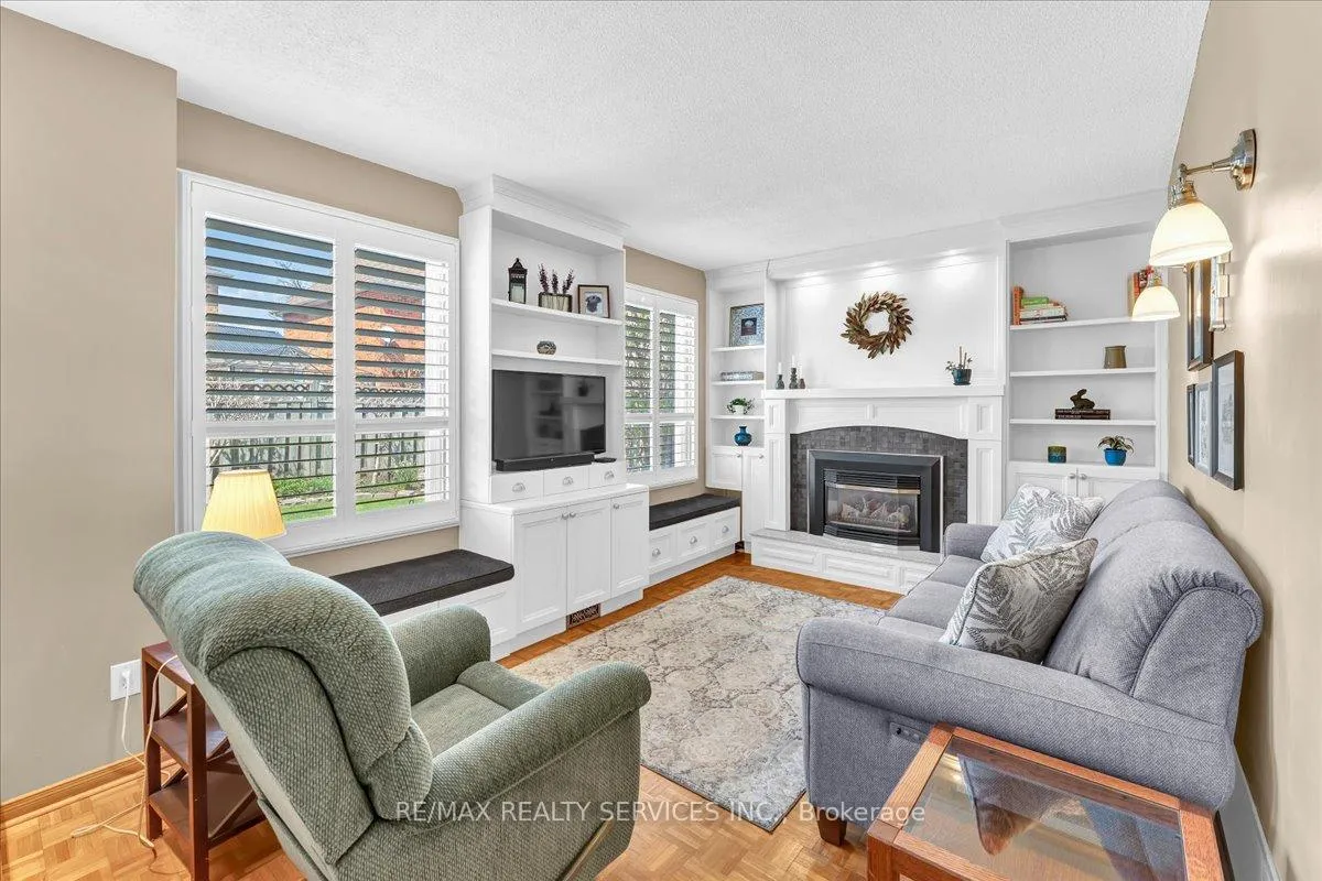 Photo 6 of 36 Brydon Crescent, Brampton, Northwood Park — HOMEH