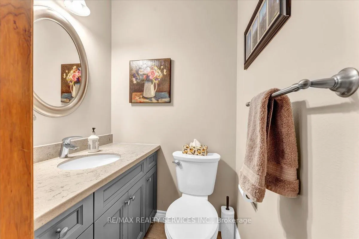 Photo 20 of 36 Brydon Crescent, Brampton, Northwood Park — HOMEH
