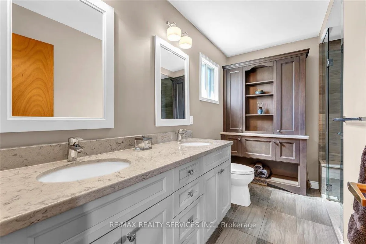 Photo 25 of 36 Brydon Crescent, Brampton, Northwood Park — HOMEH