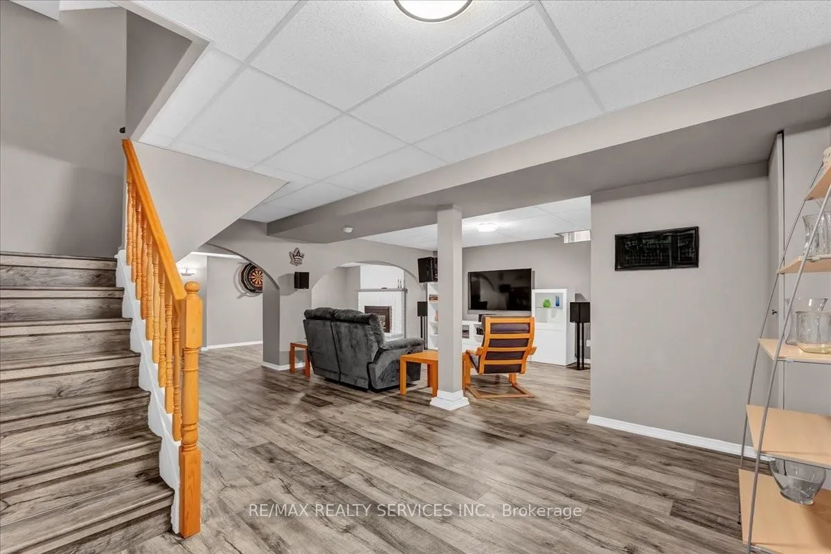 Photo 35 of 36 Brydon Crescent, Brampton, Northwood Park — HOMEH