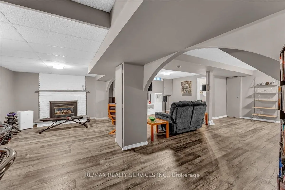 Photo 40 of 36 Brydon Crescent, Brampton, Northwood Park — HOMEH