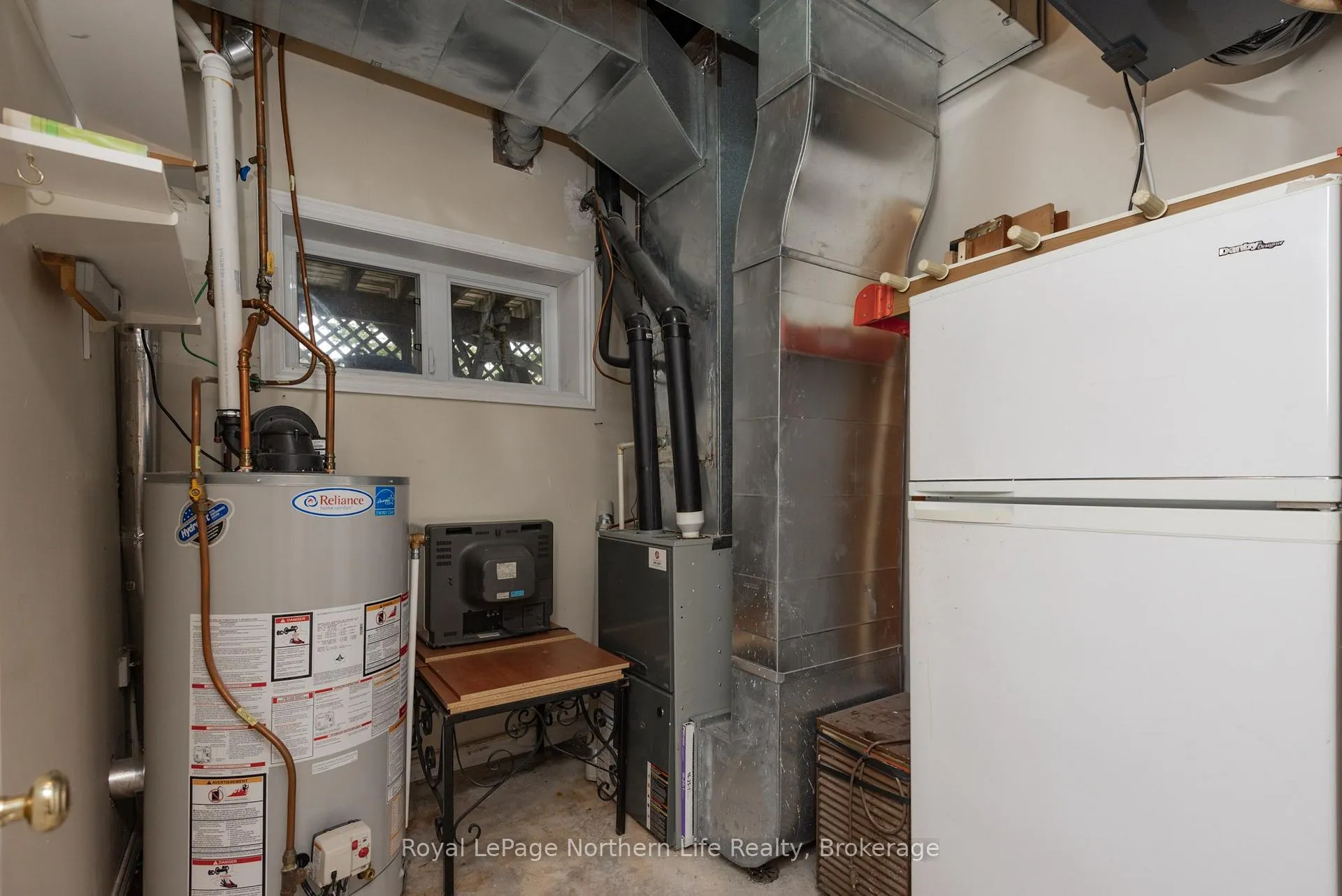 Photo 44 of 18 Killare Street, North Bay, Birchaven — HOMEH