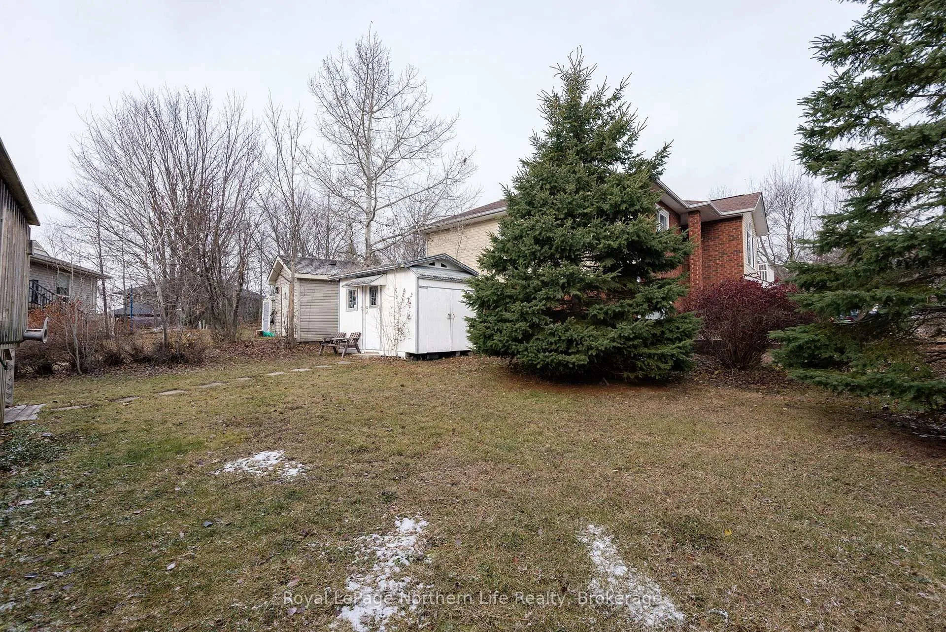 Photo 47 of 18 Killare Street, North Bay, Birchaven — HOMEH