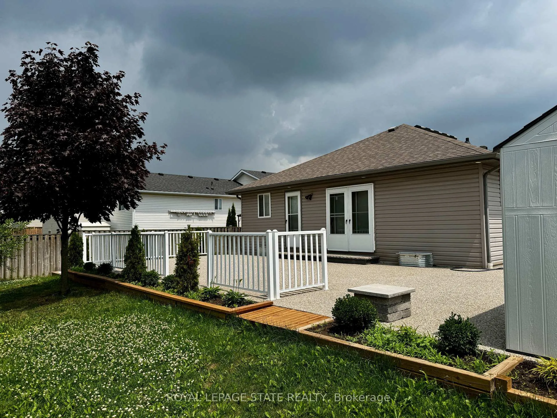 Photo 5 of 29 Mapleview Drive, Haldimand — HOMEH