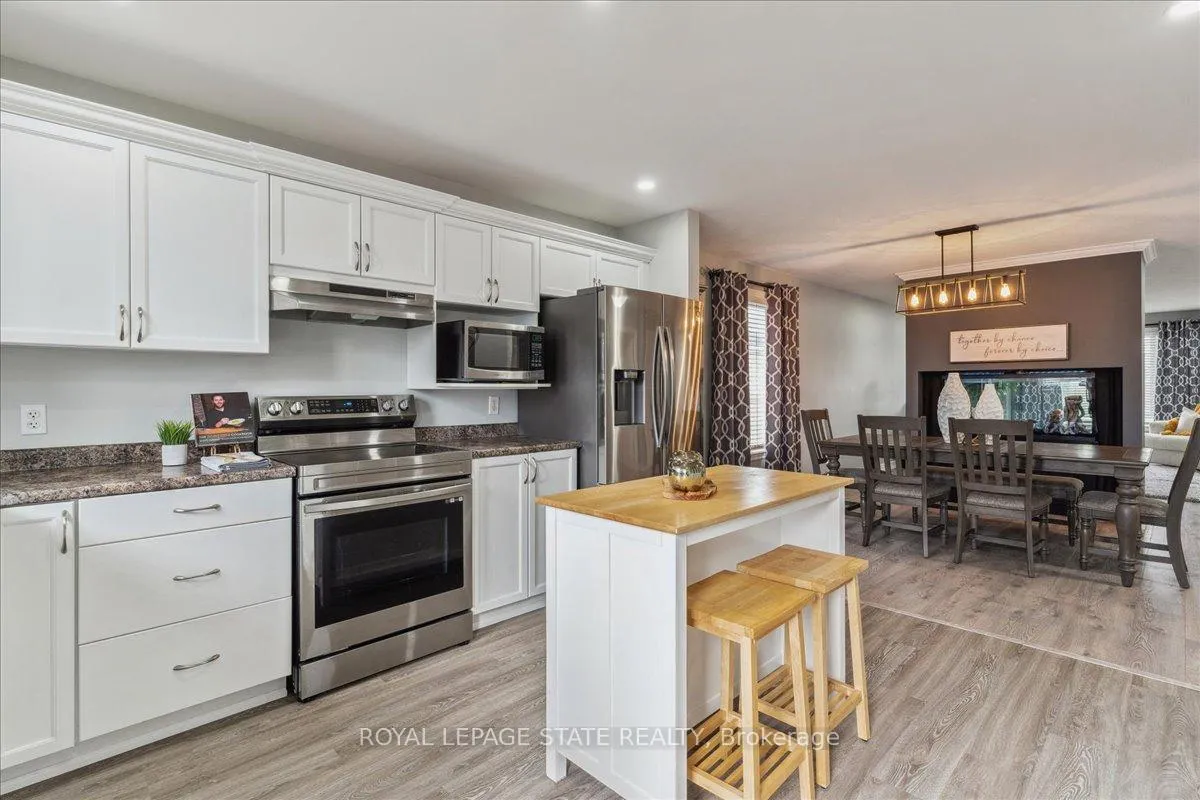 Photo 18 of 29 Mapleview Drive, Haldimand — HOMEH