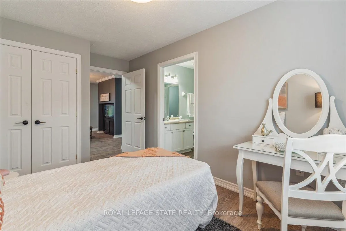 Photo 24 of 29 Mapleview Drive, Haldimand — HOMEH