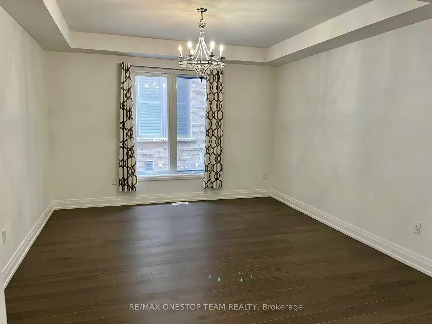 Photo 7 of 24 Pennine Drive, Whitby, Rural Whitby — HOMEH