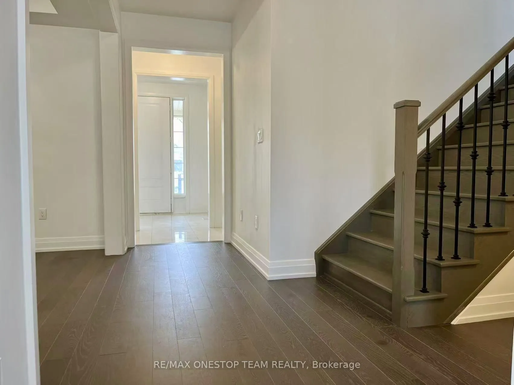 Photo 9 of 24 Pennine Drive, Whitby, Rural Whitby — HOMEH