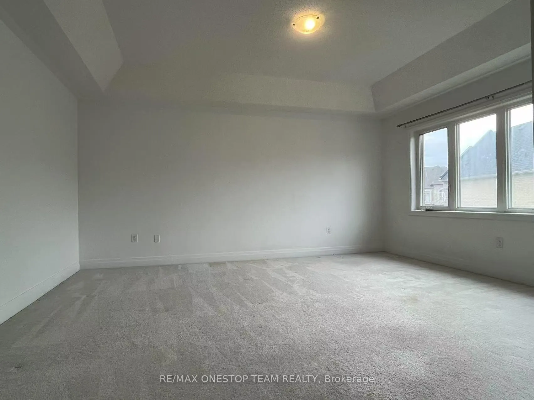 Photo 15 of 24 Pennine Drive, Whitby, Rural Whitby — HOMEH