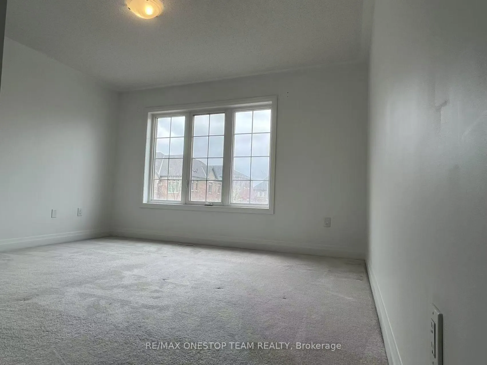 Photo 21 of 24 Pennine Drive, Whitby, Rural Whitby — HOMEH