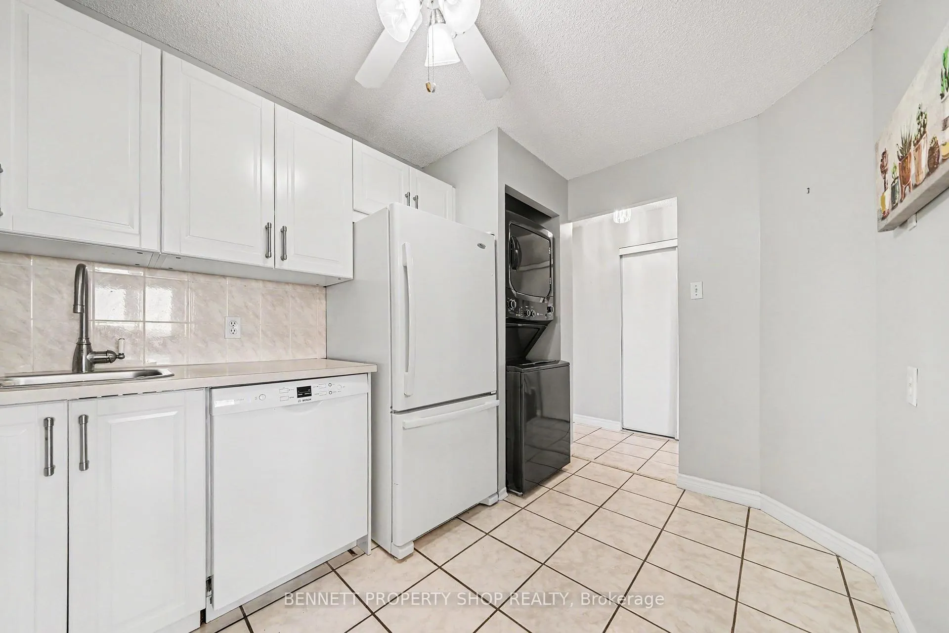 Photo 6 of Unit 1119, 1025 Grenon Avenue, Ottawa, Fairfield Heights — HOMEH