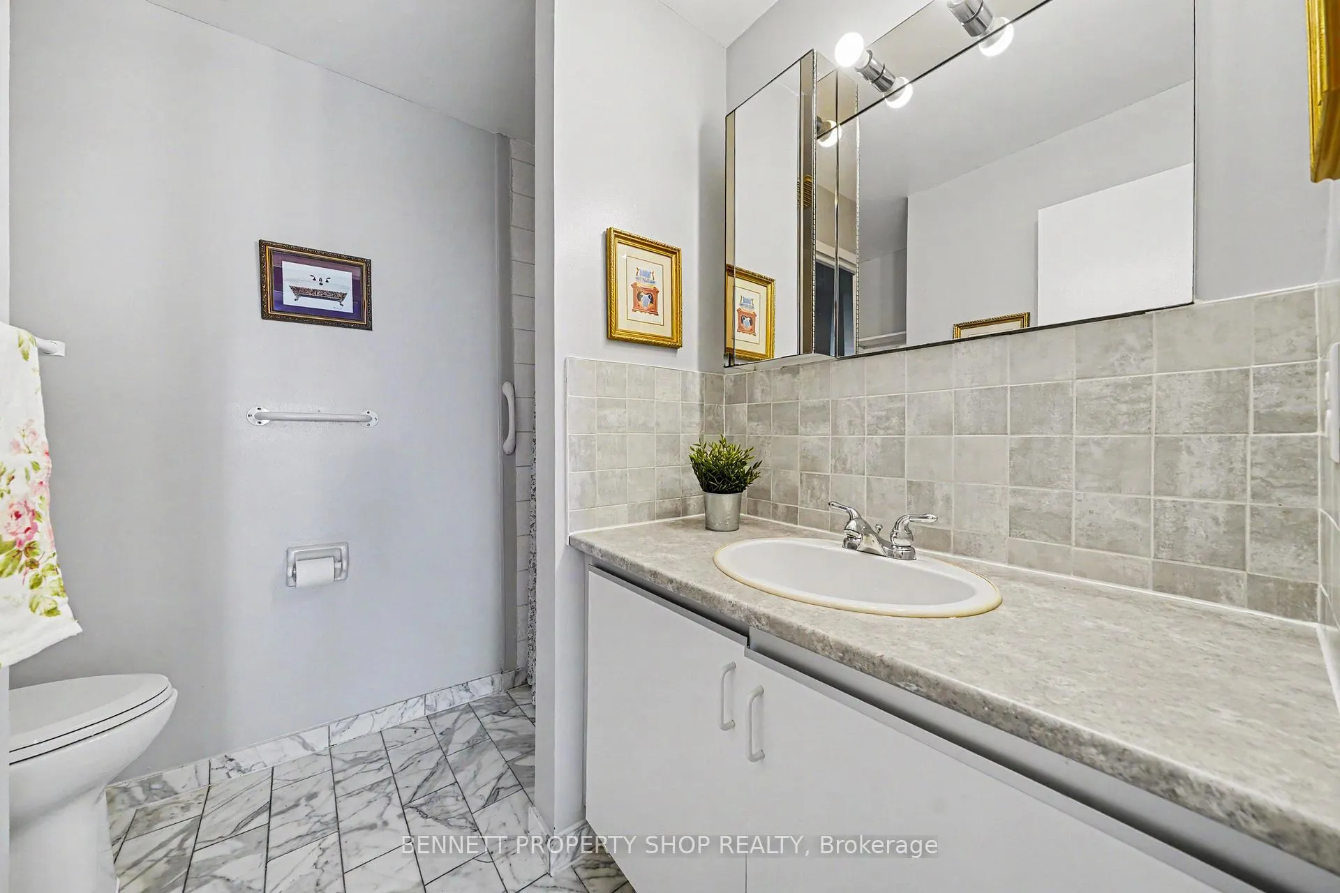 Photo 14 of Unit 1119, 1025 Grenon Avenue, Ottawa, Fairfield Heights — HOMEH