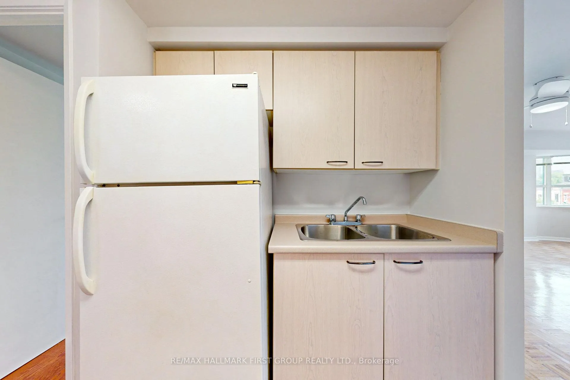 Photo 14 of Unit 304, 8 Oxford Street, Toronto, Kensington-Chinatown — HOMEH