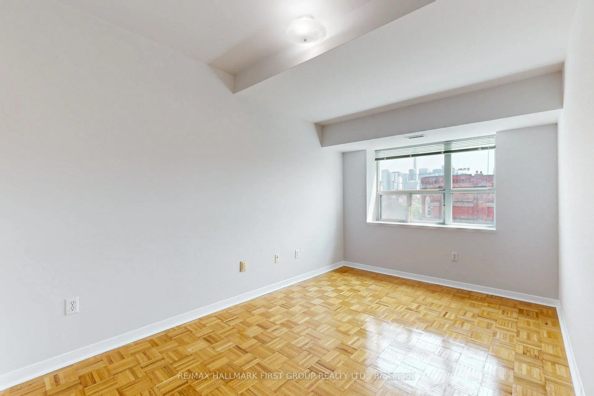 Photo 19 of Unit 304, 8 Oxford Street, Toronto, Kensington-Chinatown — HOMEH
