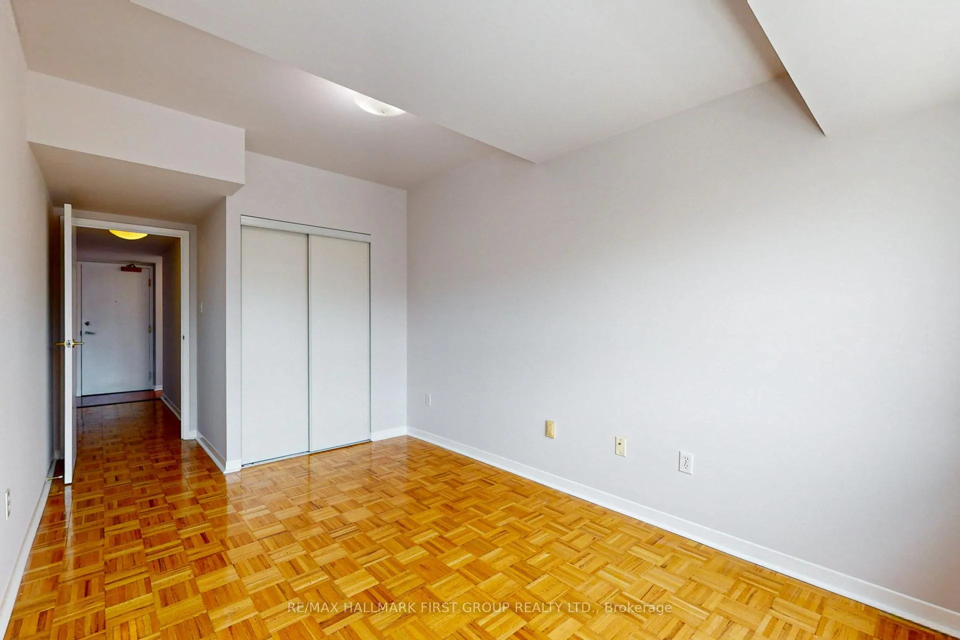 Photo 22 of Unit 304, 8 Oxford Street, Toronto, Kensington-Chinatown — HOMEH