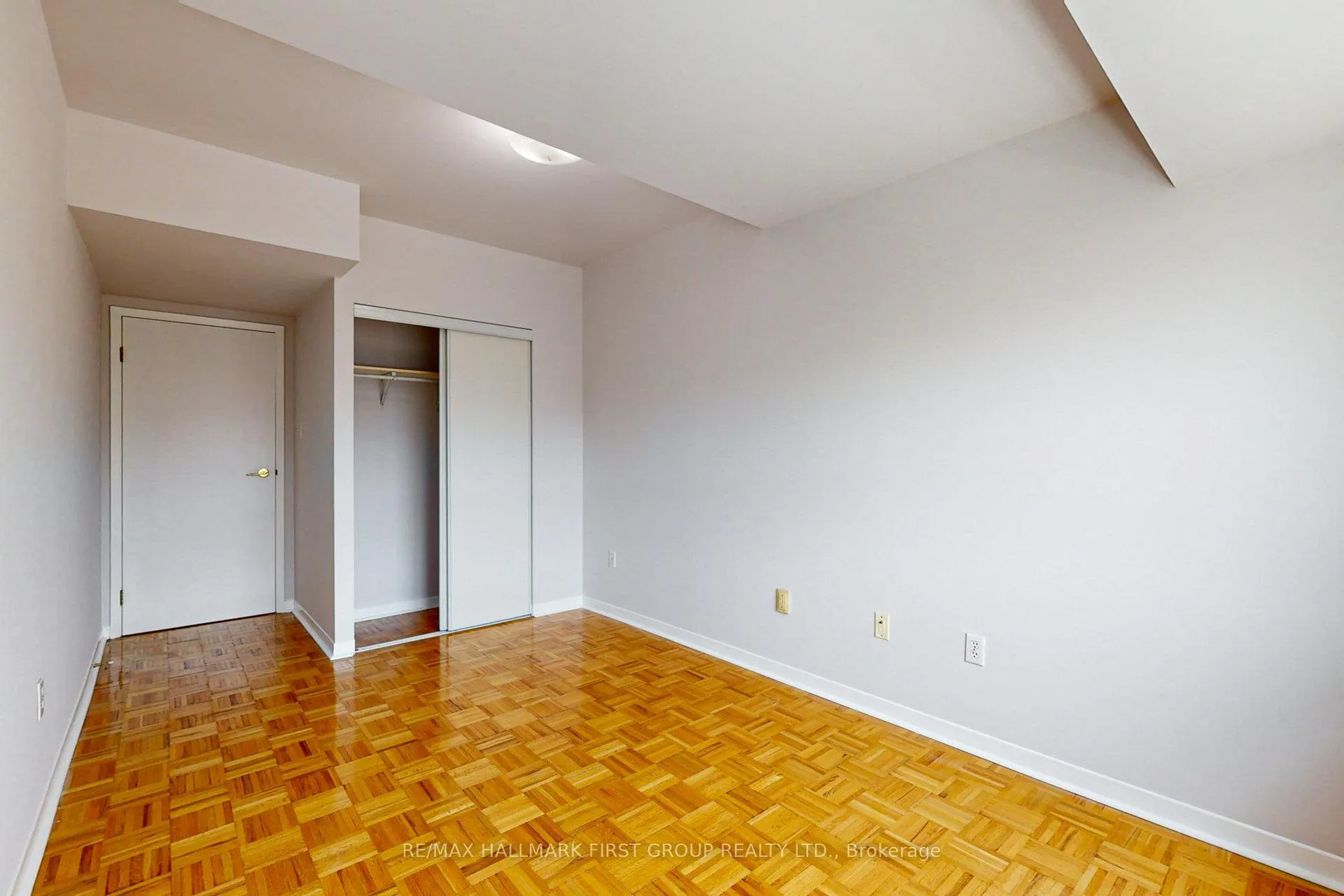 Photo 24 of Unit 304, 8 Oxford Street, Toronto, Kensington-Chinatown — HOMEH