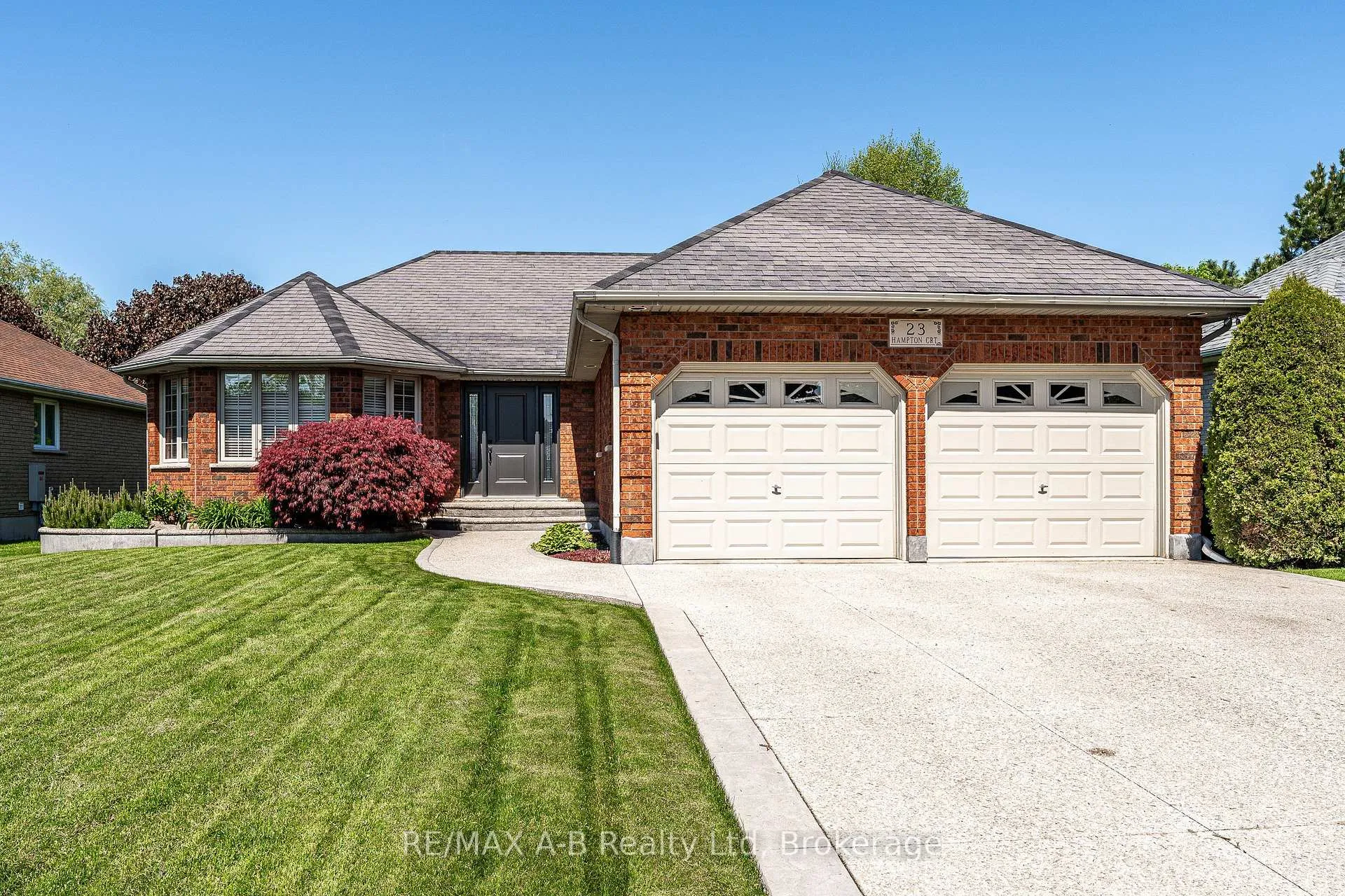 Photo 1 of 23 Hampton Court, Brant, South Dumfries — HOMEH