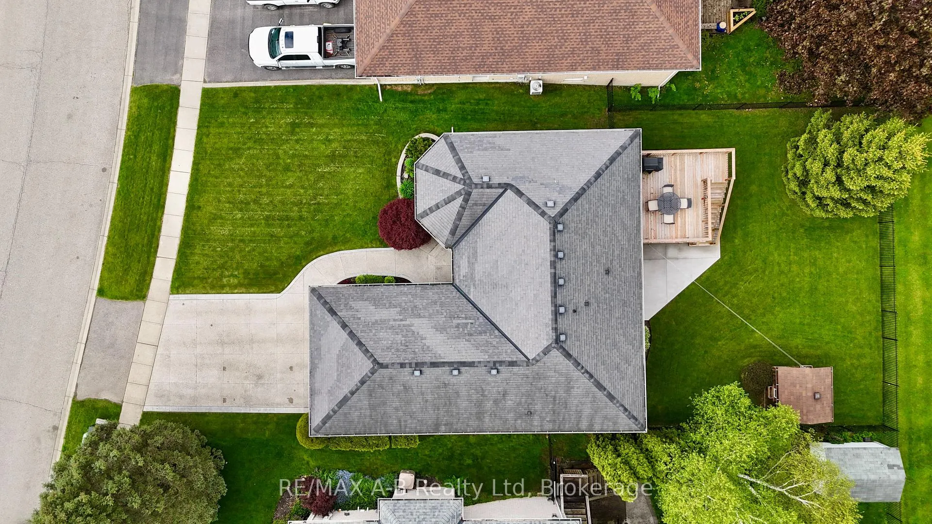 Photo 41 of 23 Hampton Court, Brant, South Dumfries — HOMEH