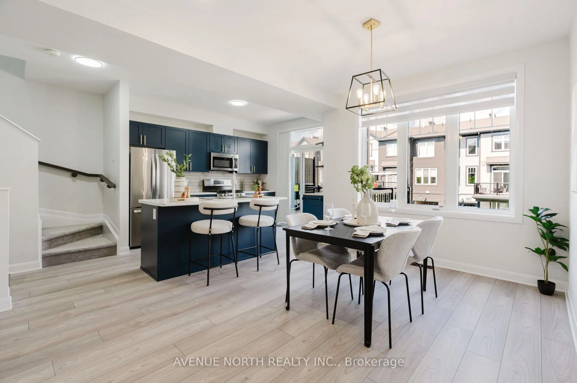 Photo 9 of 209 Attwell Private, Ottawa, Kanata - Morgan's Grant/South March — HOMEH