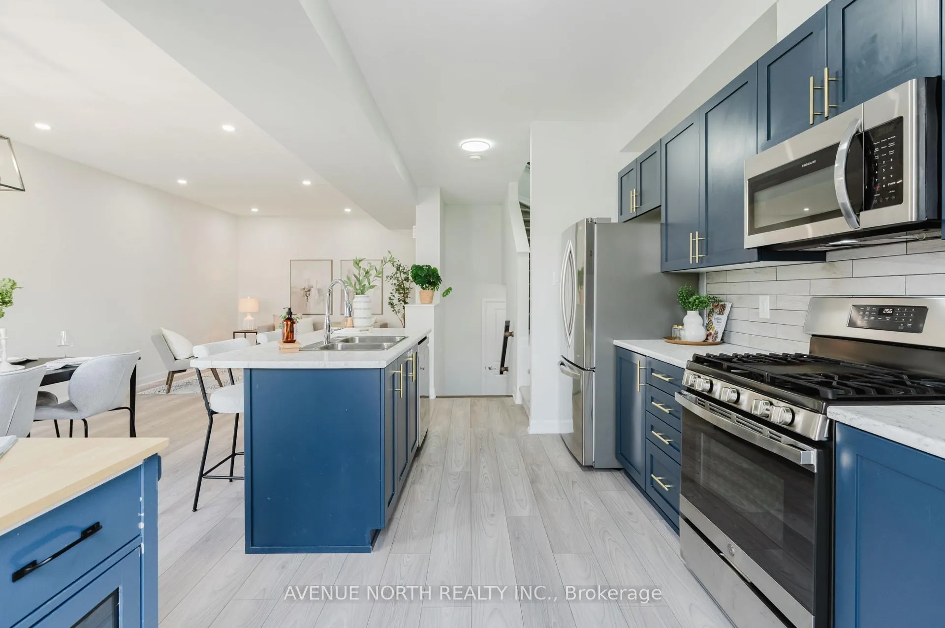 Photo 17 of 209 Attwell Private, Ottawa, Kanata - Morgan's Grant/South March — HOMEH