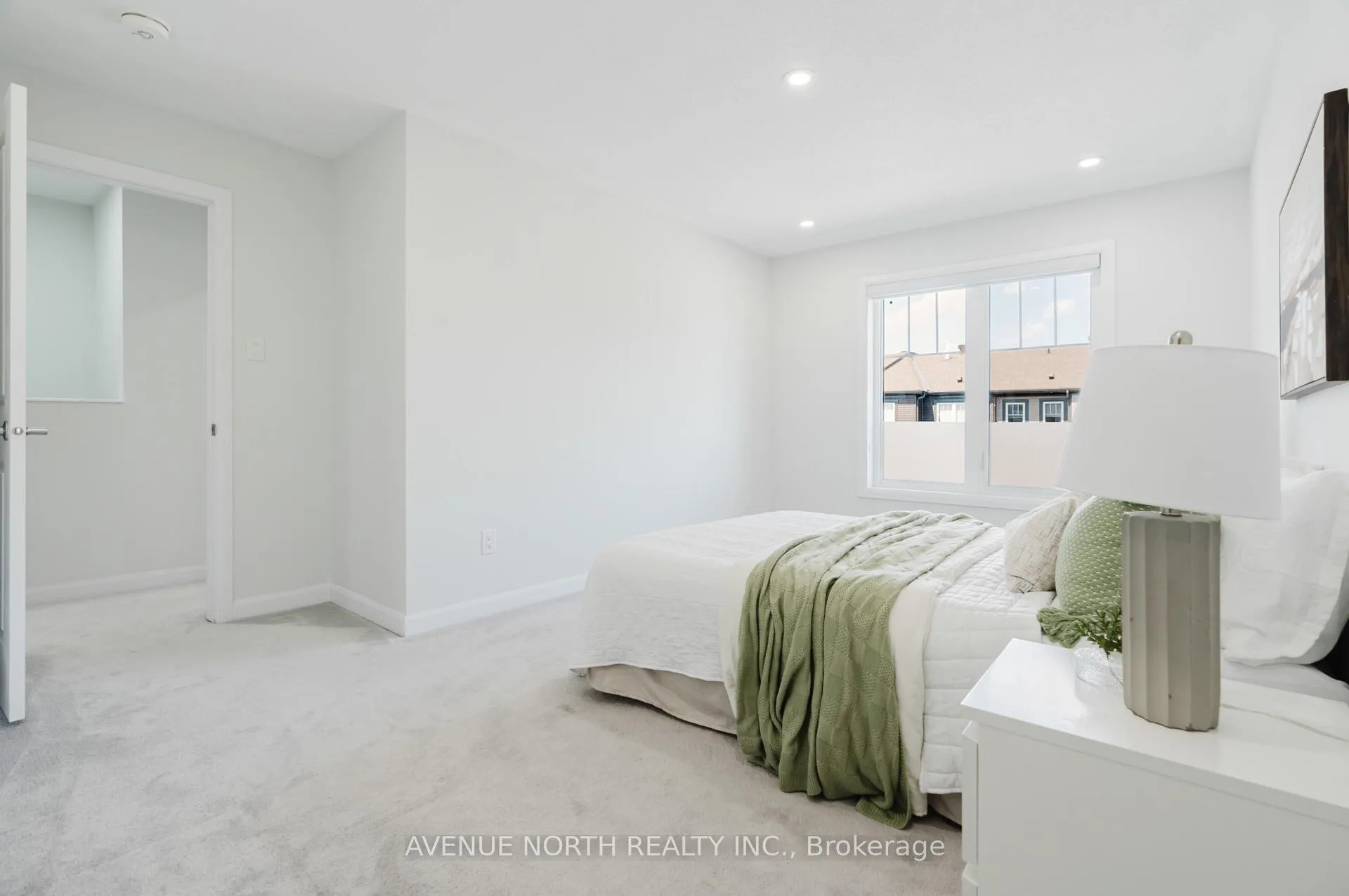 Photo 32 of 209 Attwell Private, Ottawa, Kanata - Morgan's Grant/South March — HOMEH