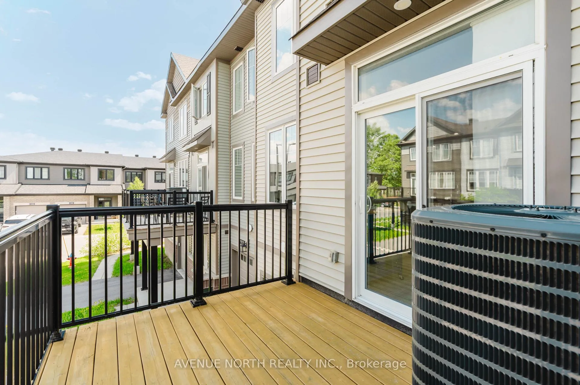Photo 38 of 209 Attwell Private, Ottawa, Kanata - Morgan's Grant/South March — HOMEH