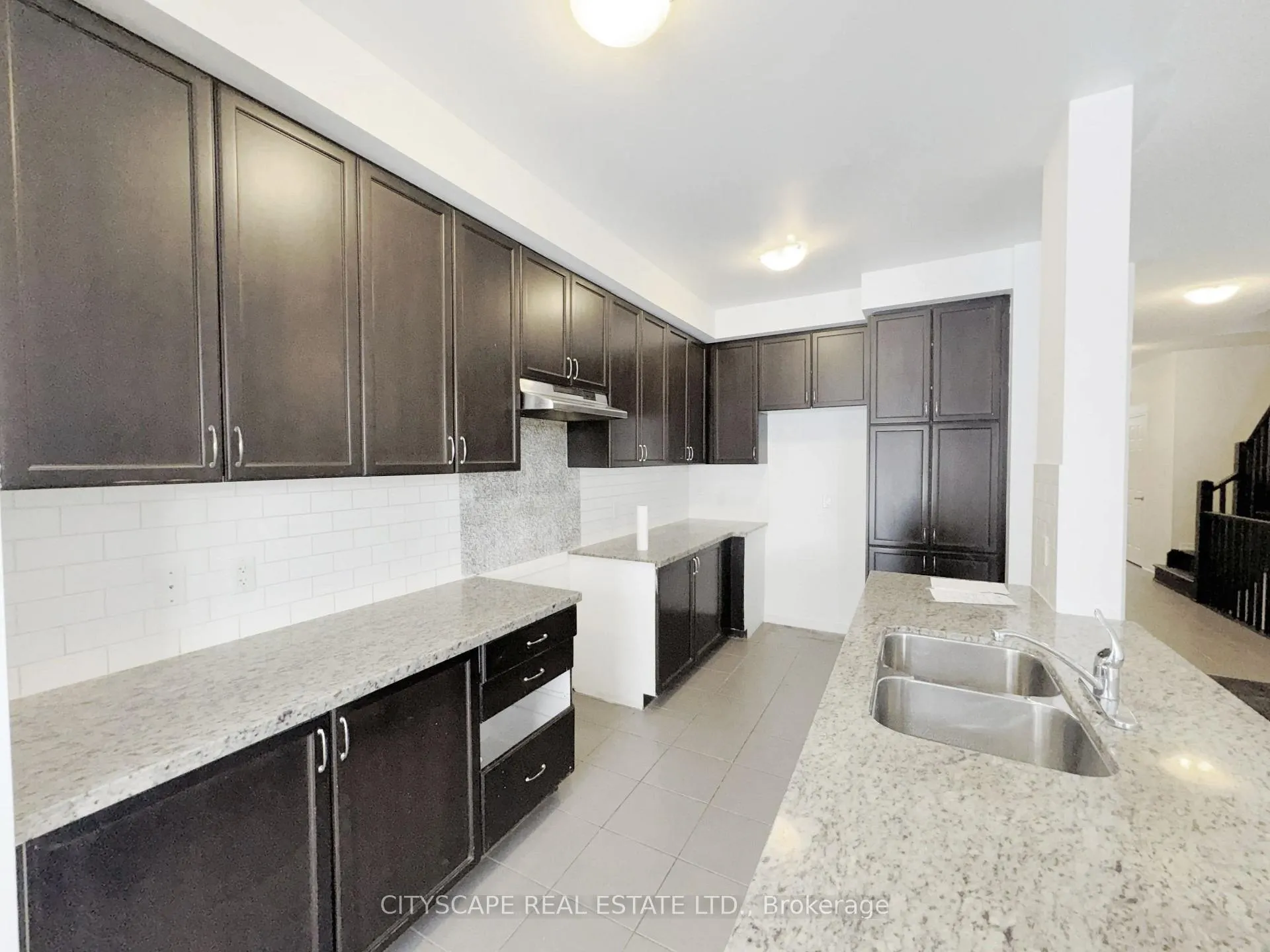 Photo 6 of 64 Honeyview Trail, Brampton, Bram East — HOMEH