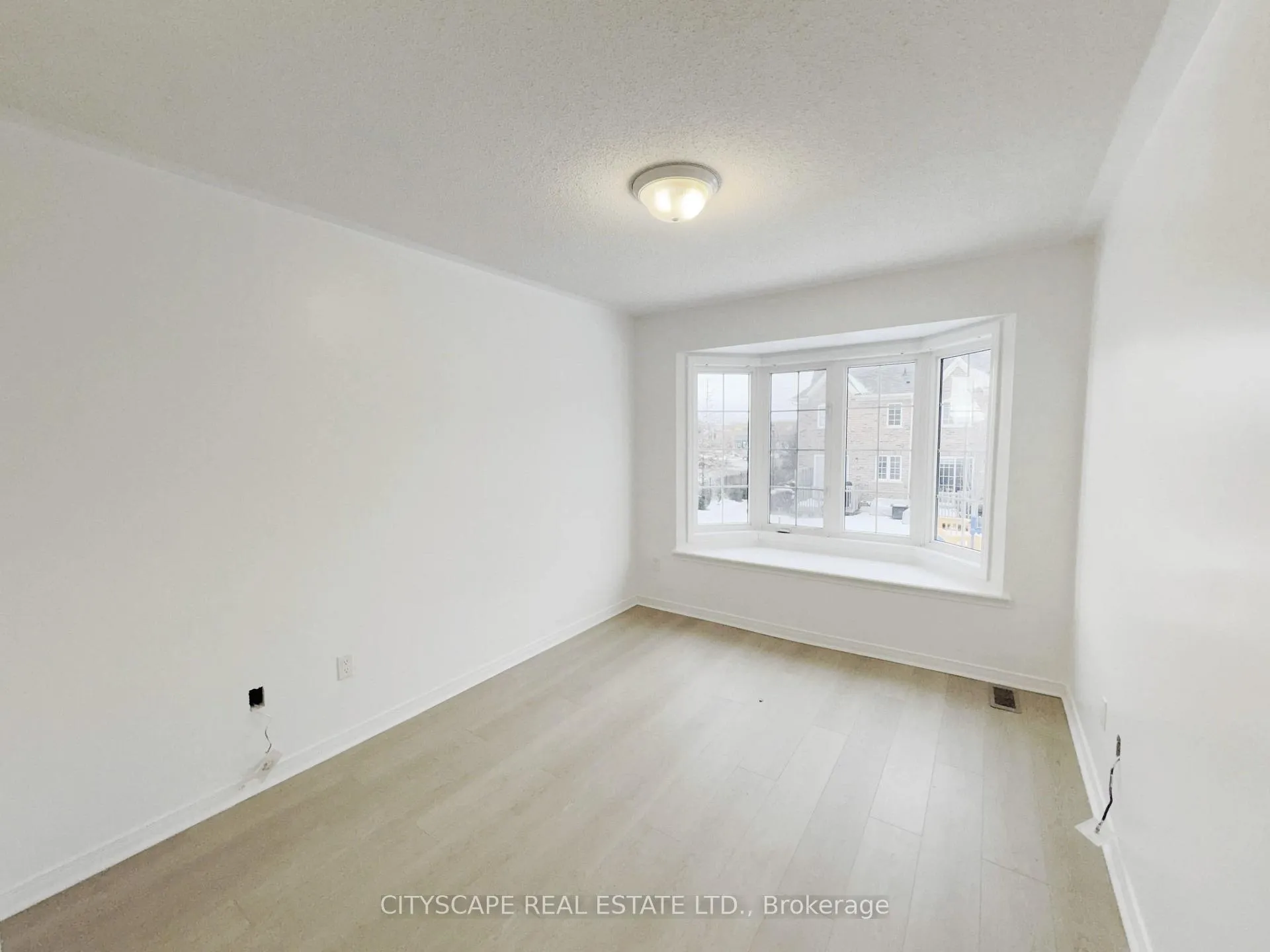 Photo 20 of 64 Honeyview Trail, Brampton, Bram East — HOMEH